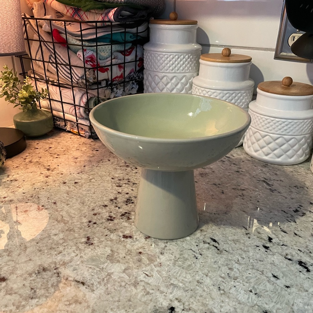 The White Barn Candle Company Candle Pedestal